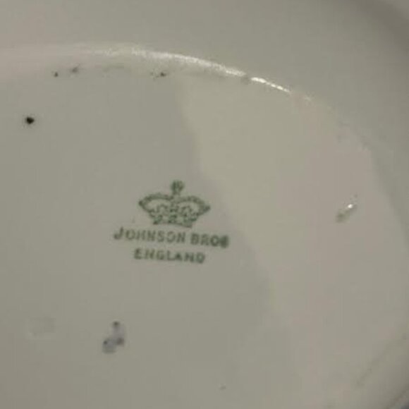 Johnson Brothers Pink Floral Oval Platter, Vintage Serveware Embossed Edging Mad - Picture 6 of 9